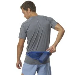 SALOMON ACTIVE BELT WITH BOTTLE SURF THE WEB/BLA 23 -Passionné De Plein Air 9 121468 active belt with bottle surf the web bla lc2013100 04